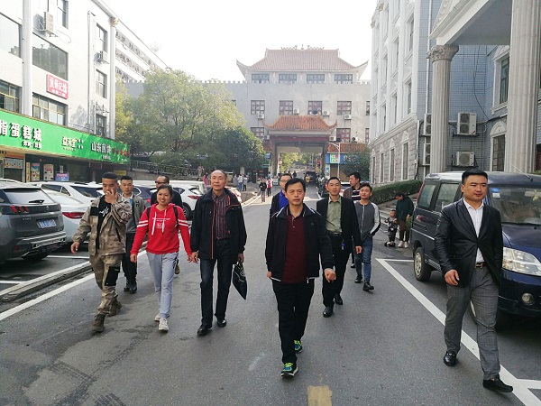 发稿1.jpg 发稿1.jpg