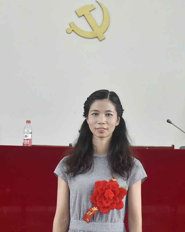 人文欧阳枚.JPG 人文欧阳枚.JPG