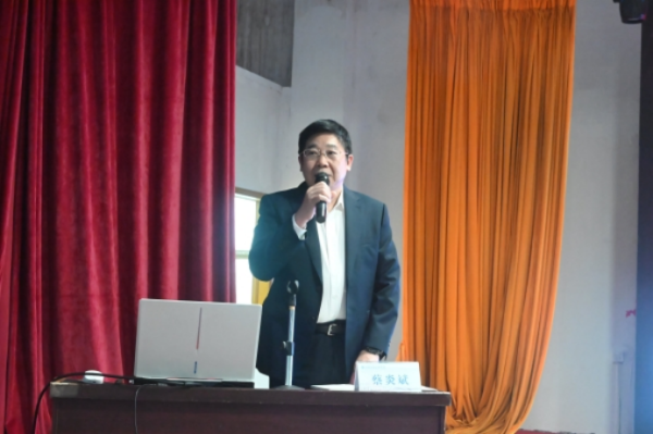 副校长蔡炎斌教授为bevictor伟德官网教师作教风建设专题讲座